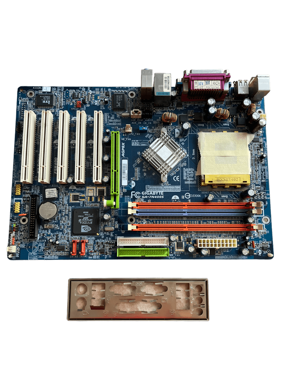 Дънна платка Gigabyte GA-7N400s