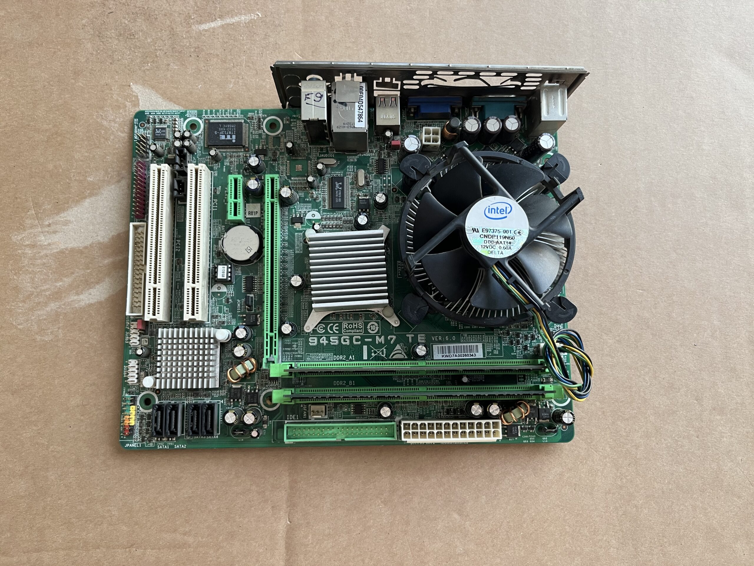 i945G6-M7 TE ver6.0 2x512MB DDR2, Celeron 420