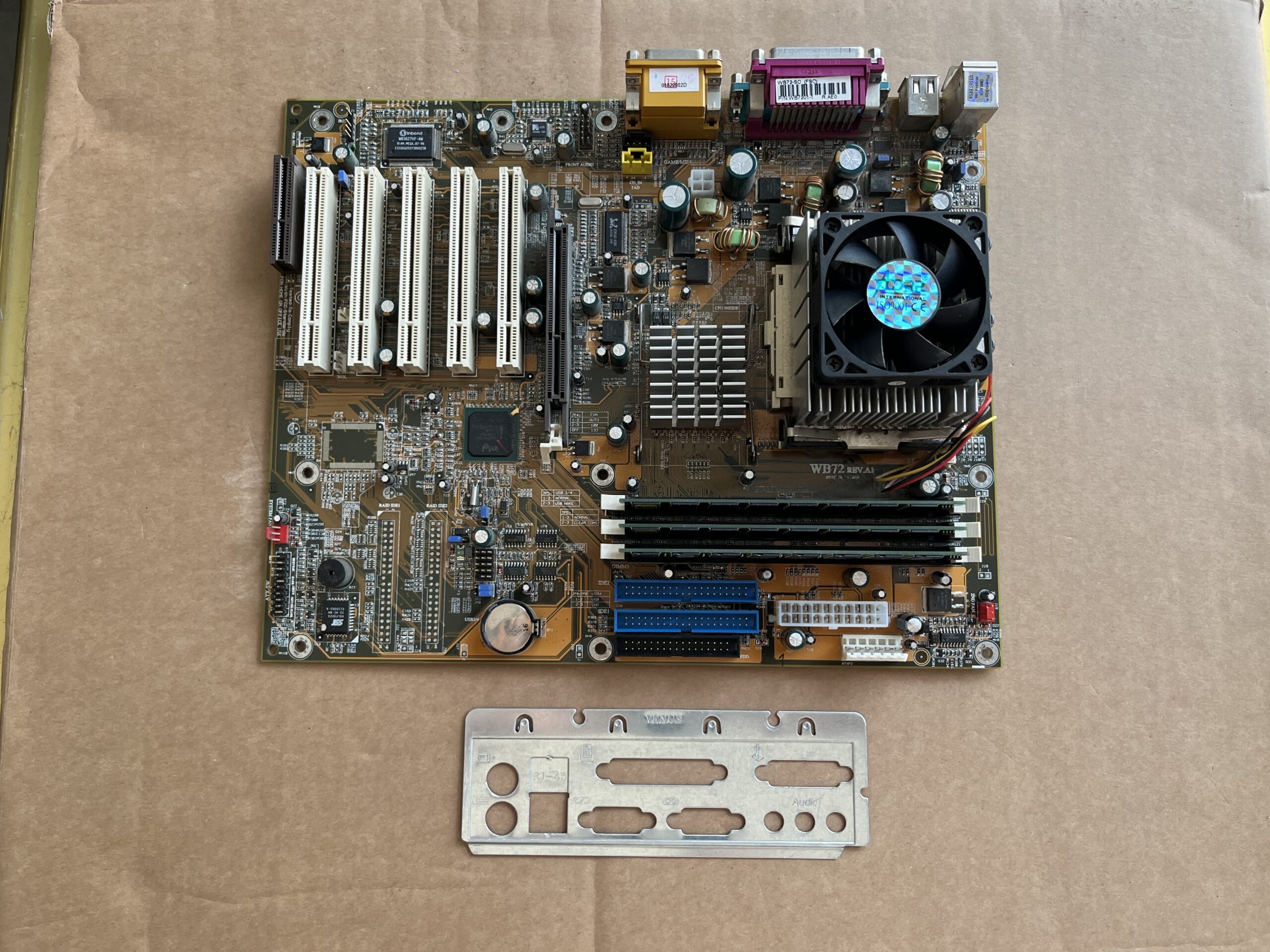 DFI WB72 s423 +Pentium4  1.6 GHz  в компютър  512mb